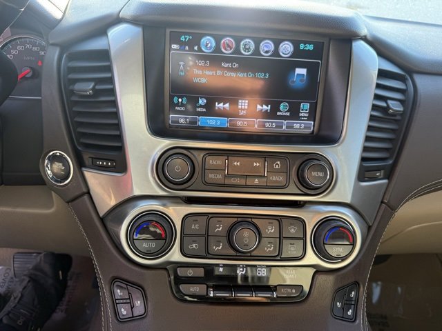 Used 2020 Chevrolet Suburban Premier image 25