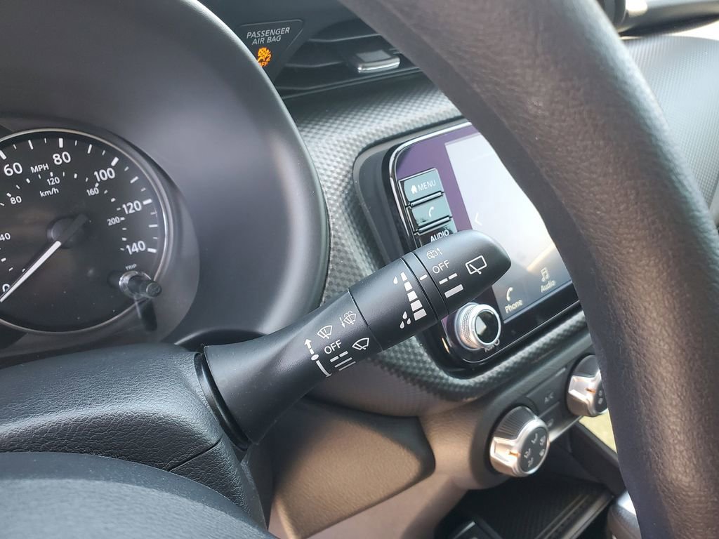 Used 2024 Nissan Kicks SV w/ Interior Electronics Package FWD image 21