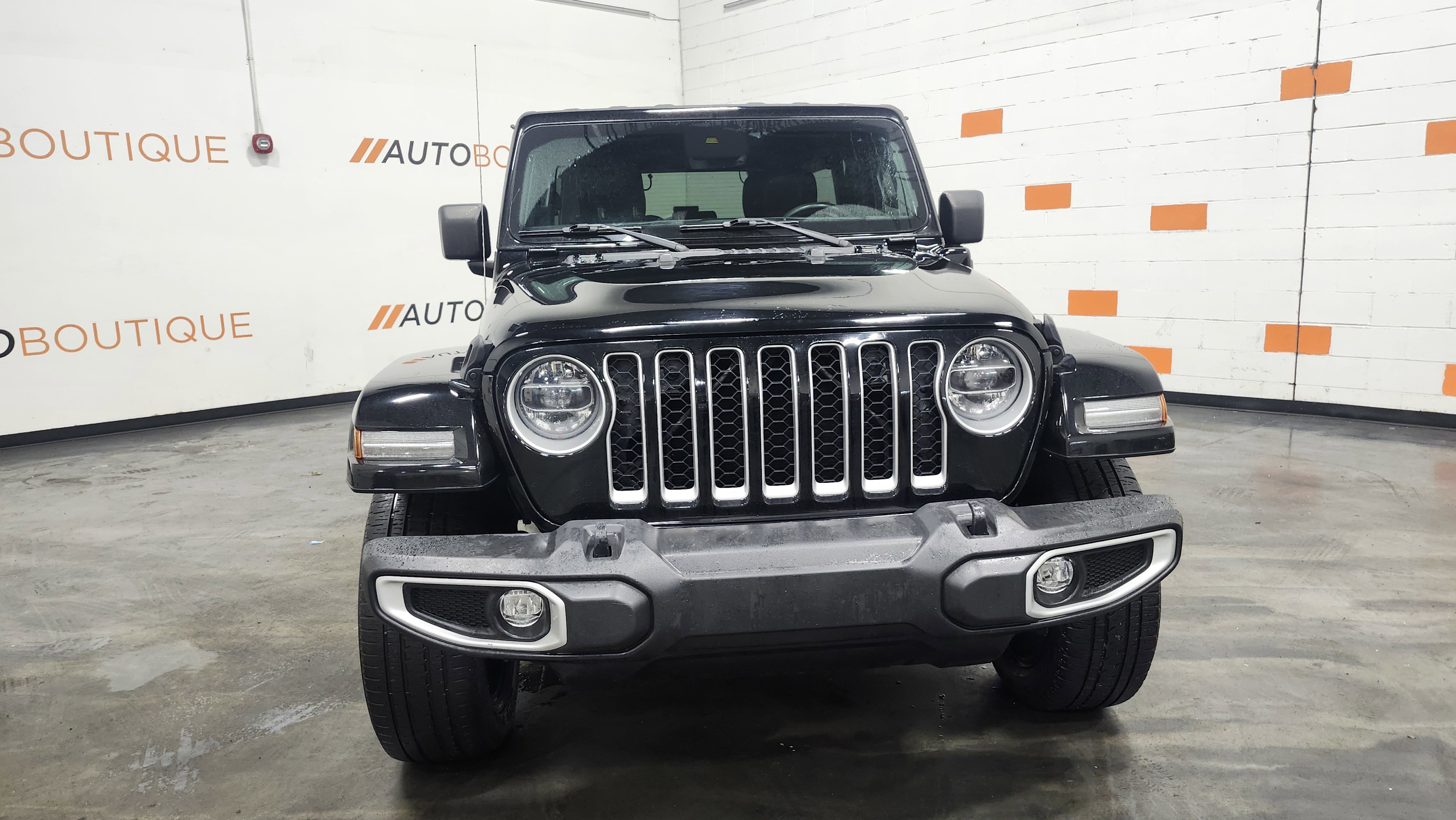 Used 2021 Jeep Wrangler Unlimited Sahara w/ Cold Weather Group image 11