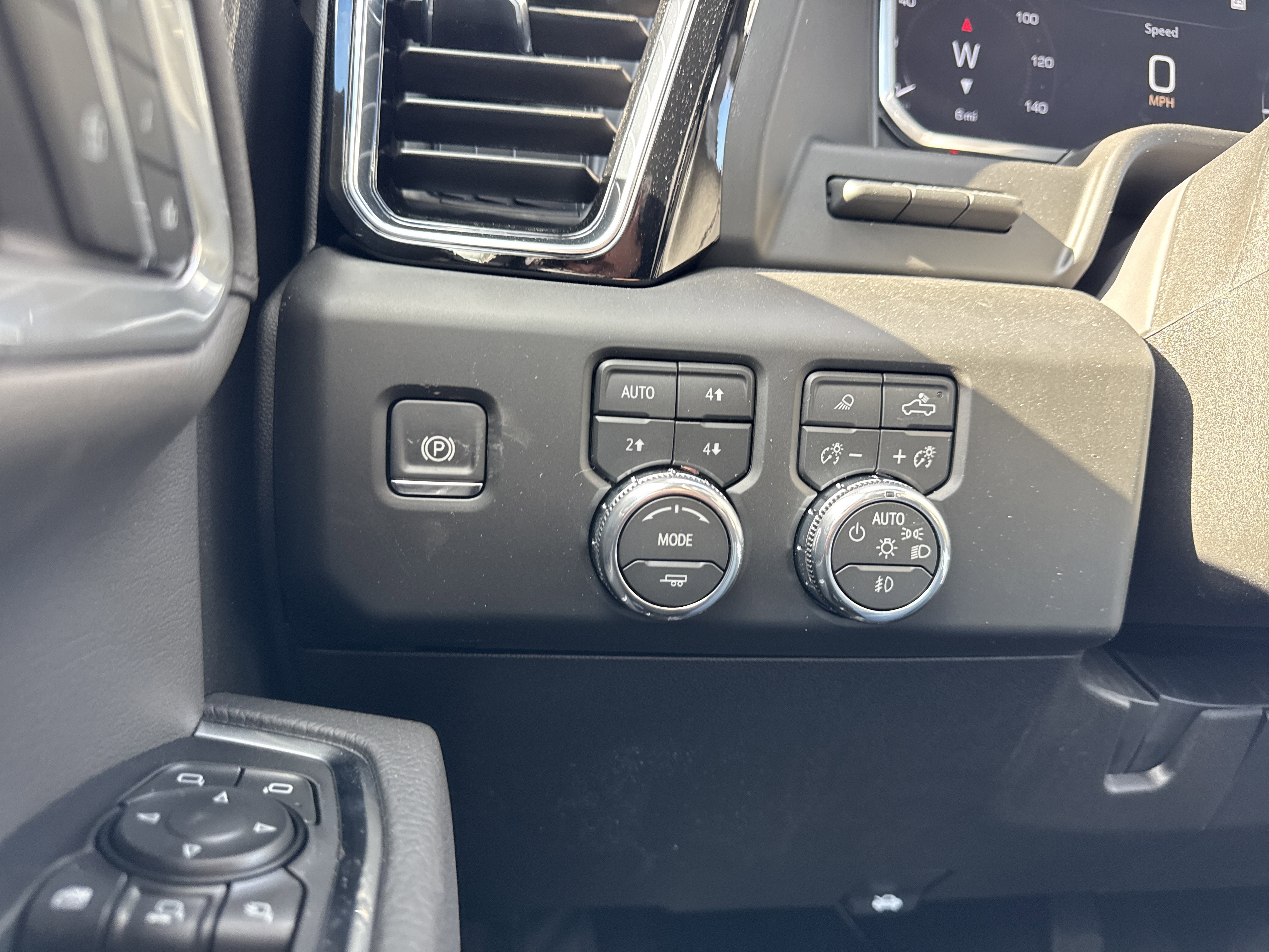 New 2026 GMC Sierra 2500 Denali w/ Technology Package image 25