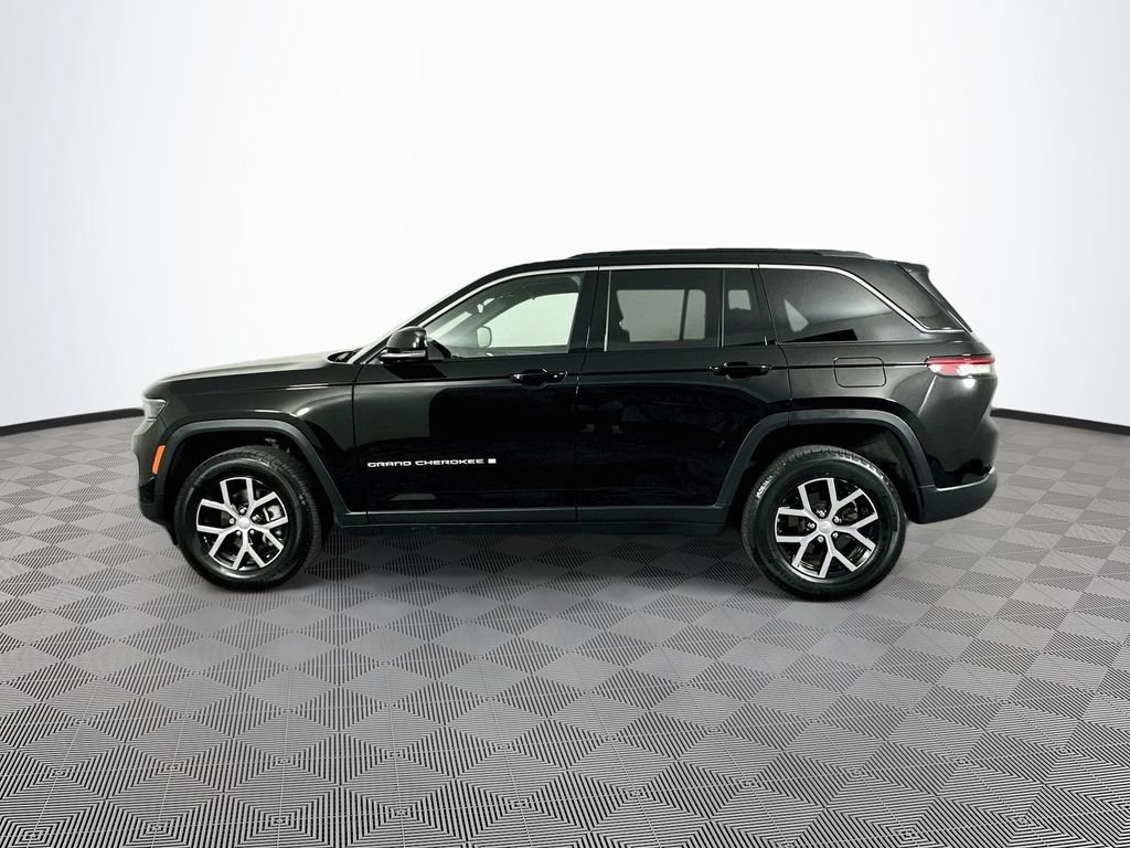 Certified 2024 Jeep Grand Cherokee Limited AWD/4WD image 6