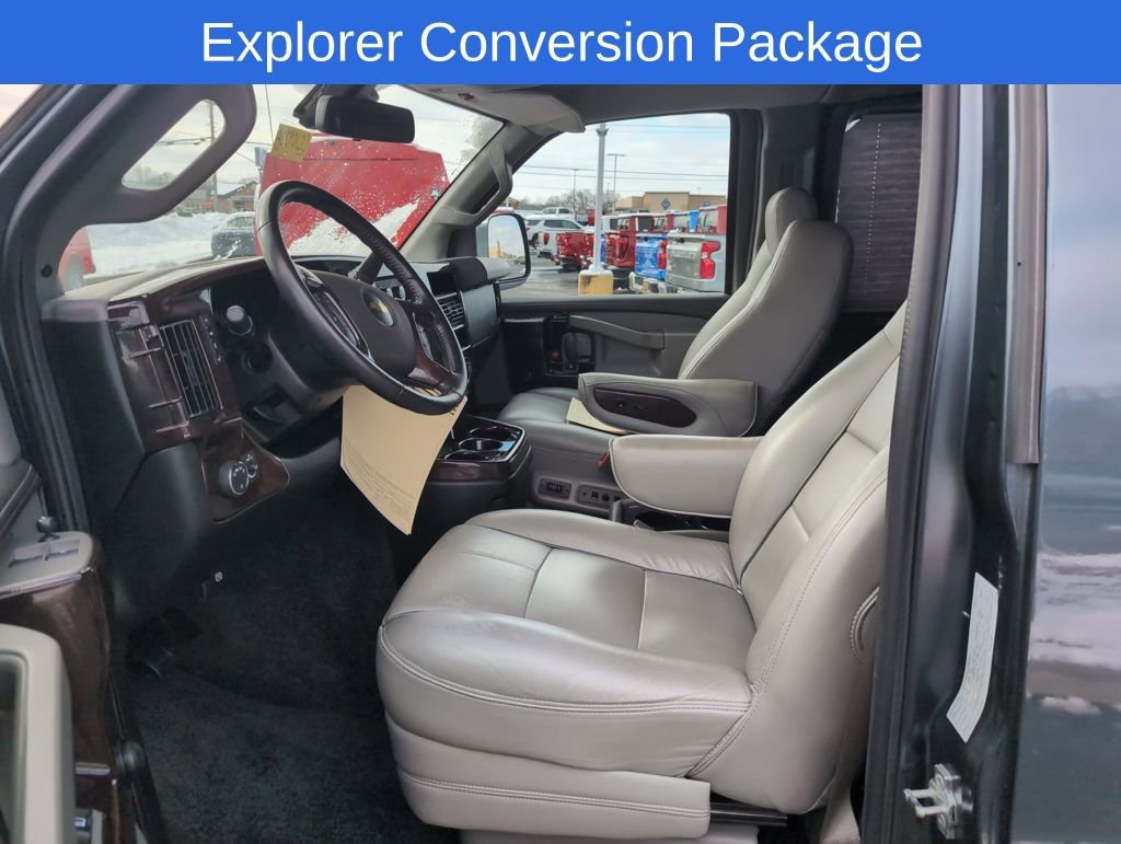 Used 2019 Chevrolet Express 2500 image 13