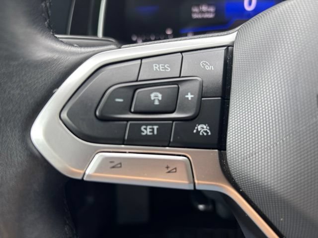 Used 2024 Volkswagen Jetta SE FWD image 24