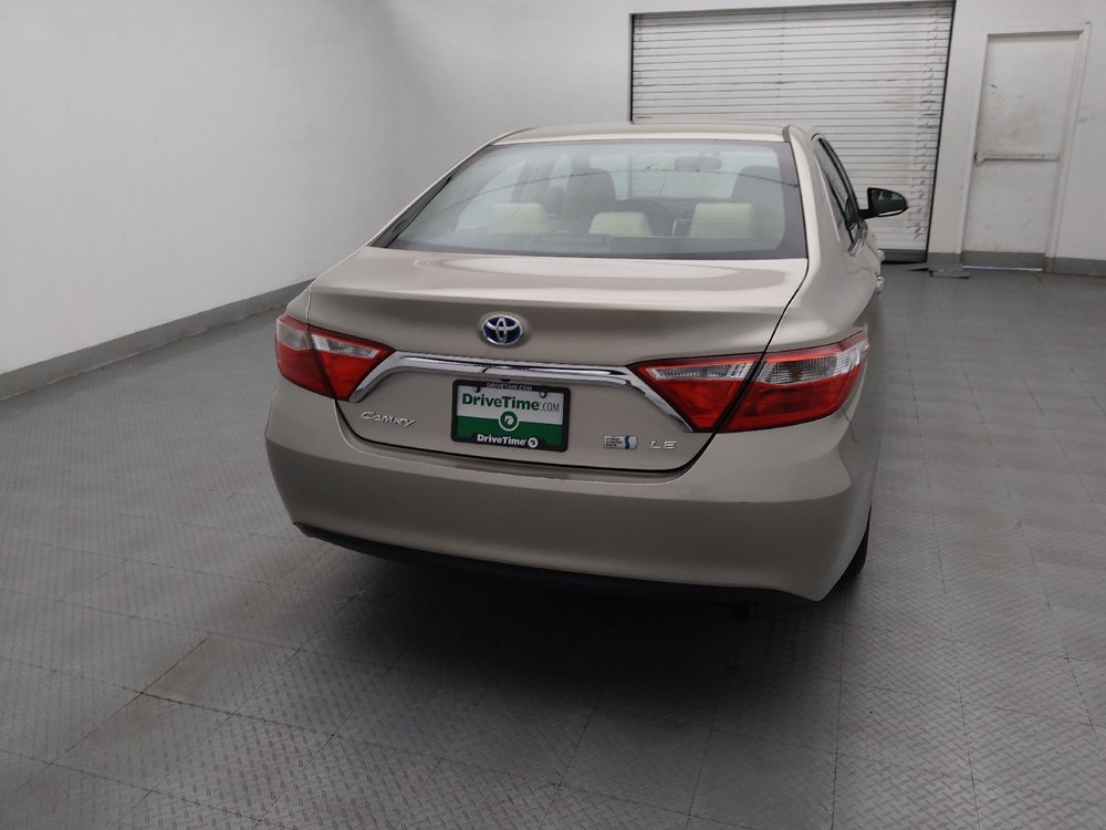 Used 2017 Toyota Camry LE FWD image 7
