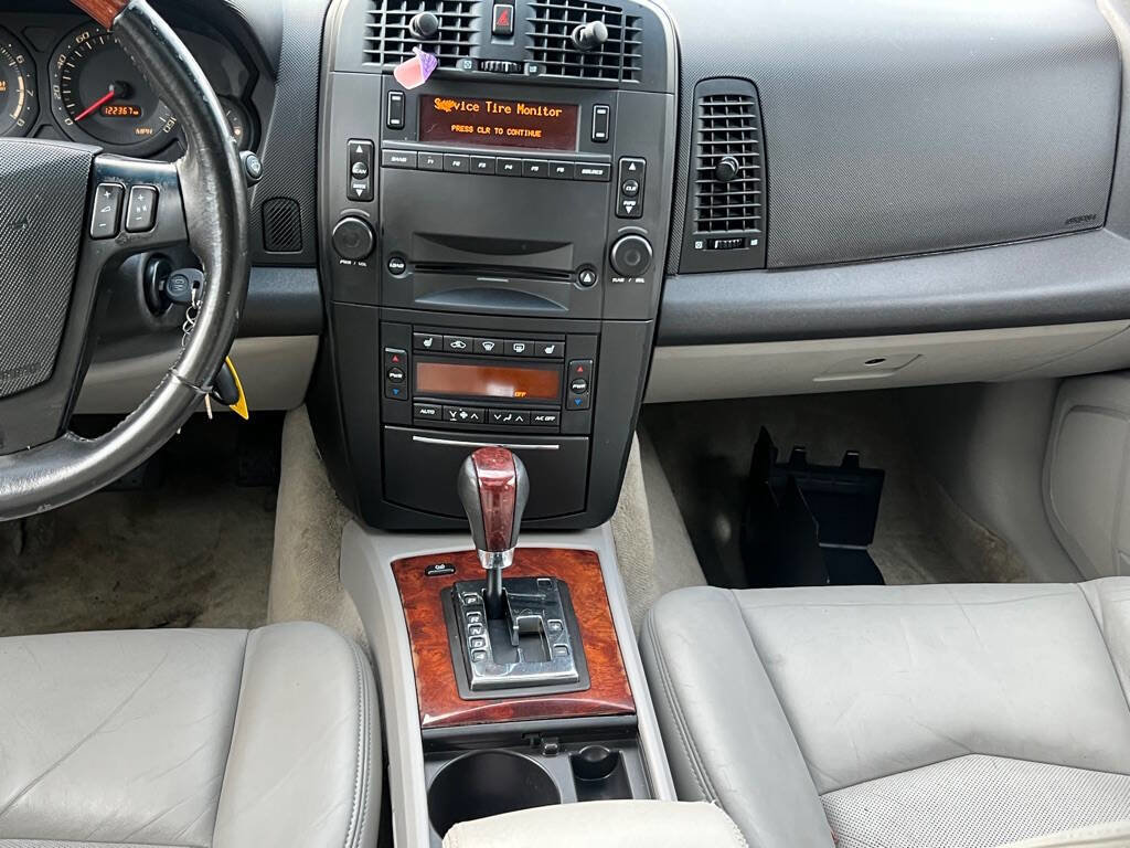 Used 2004 Cadillac SRX V8 image 14