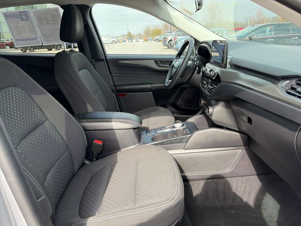 Used 2023 Ford Escape Active image 11
