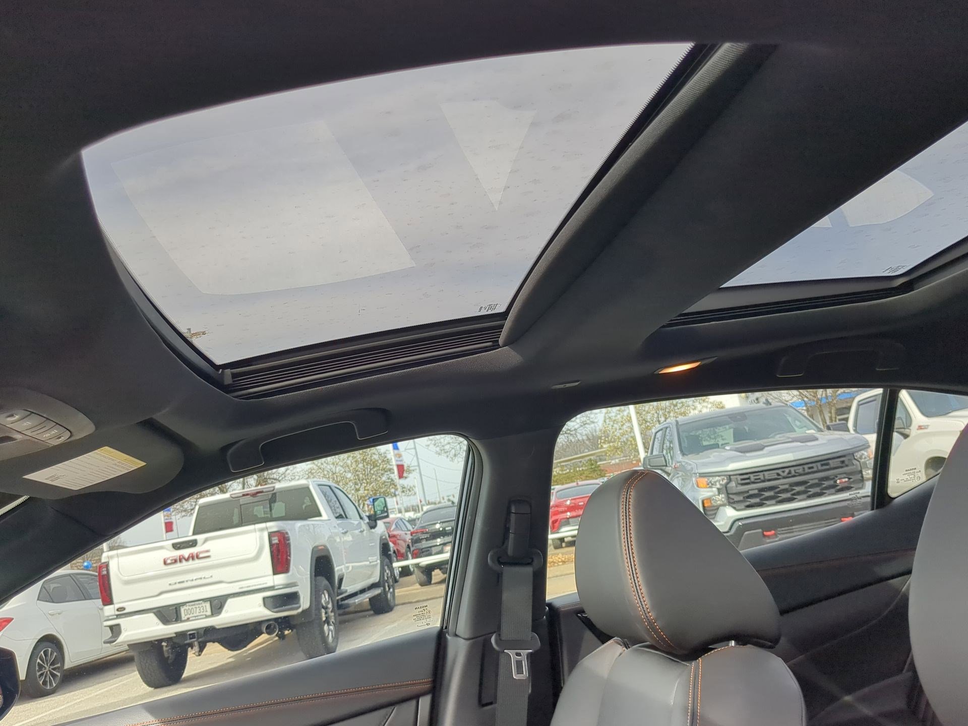 Used 2022 Nissan Maxima SR w/ Sport Mat Group image 21