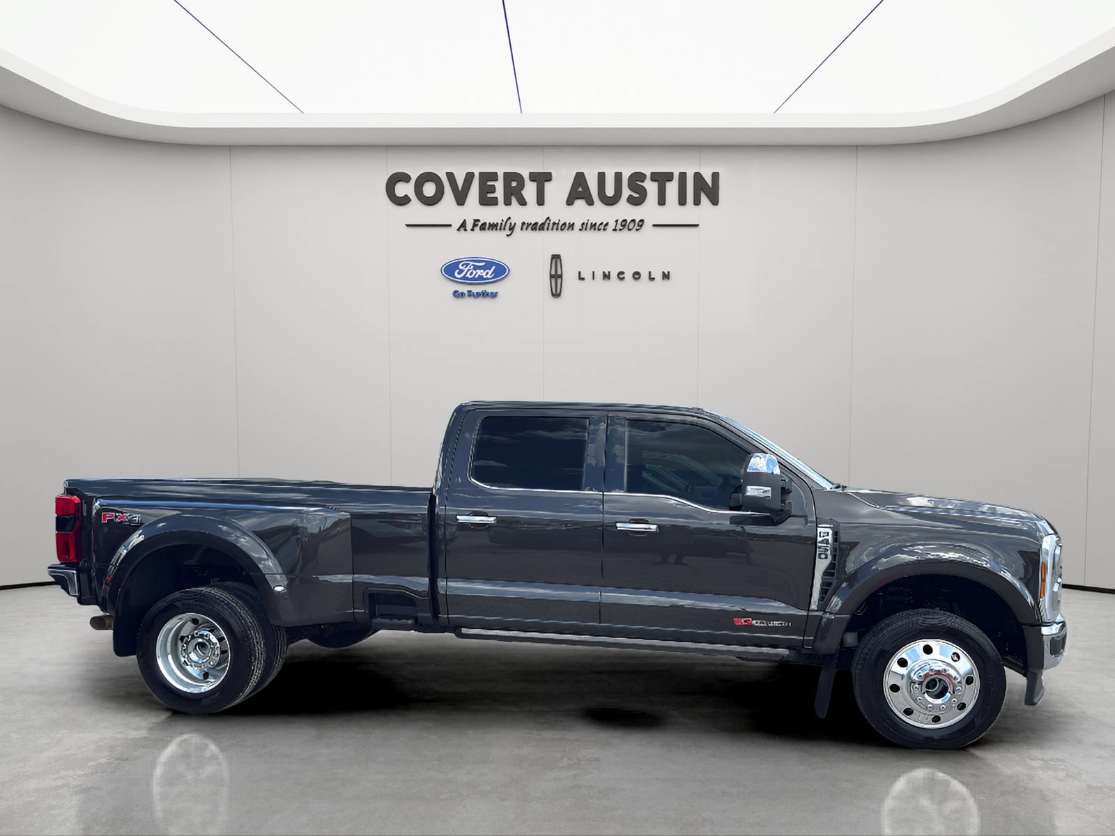 Certified 2024 Ford F450 Lariat w/ Lariat Ultimate Package AWD/4WD image 6