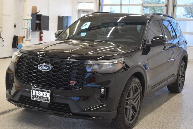 Used 2026 Ford Explorer ST w/ Sun And Sound Package AWD/4WD image 9