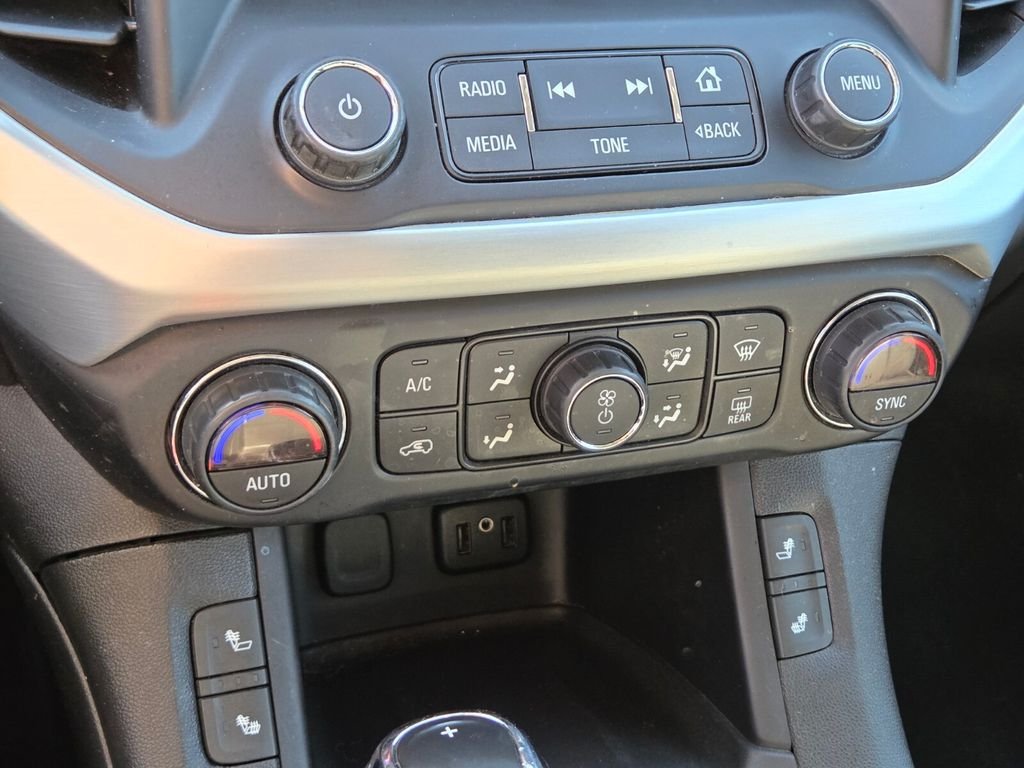 Used 2018 GMC Acadia SLT FWD image 32