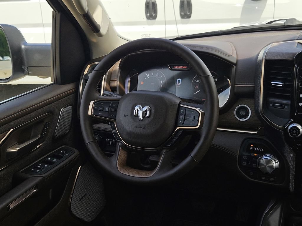 Used 2026 RAM 1500 Limited AWD/4WD image 18