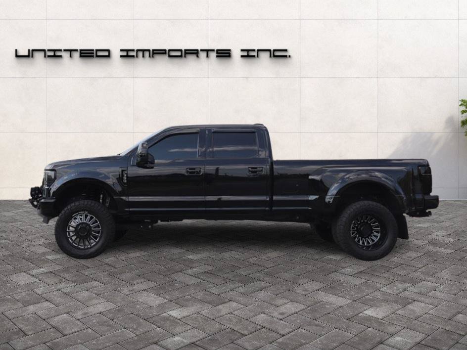 Used 2021 Ford F350 Platinum AWD/4WD image 2