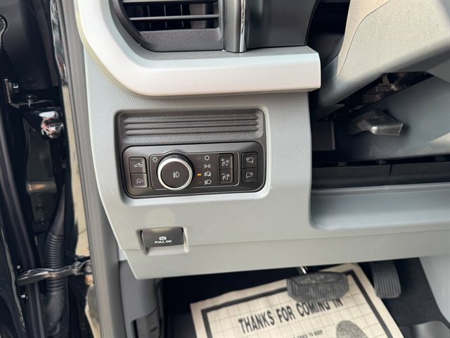 New 2025 Ford F350 XLT w/ Black Appearance Package image 11