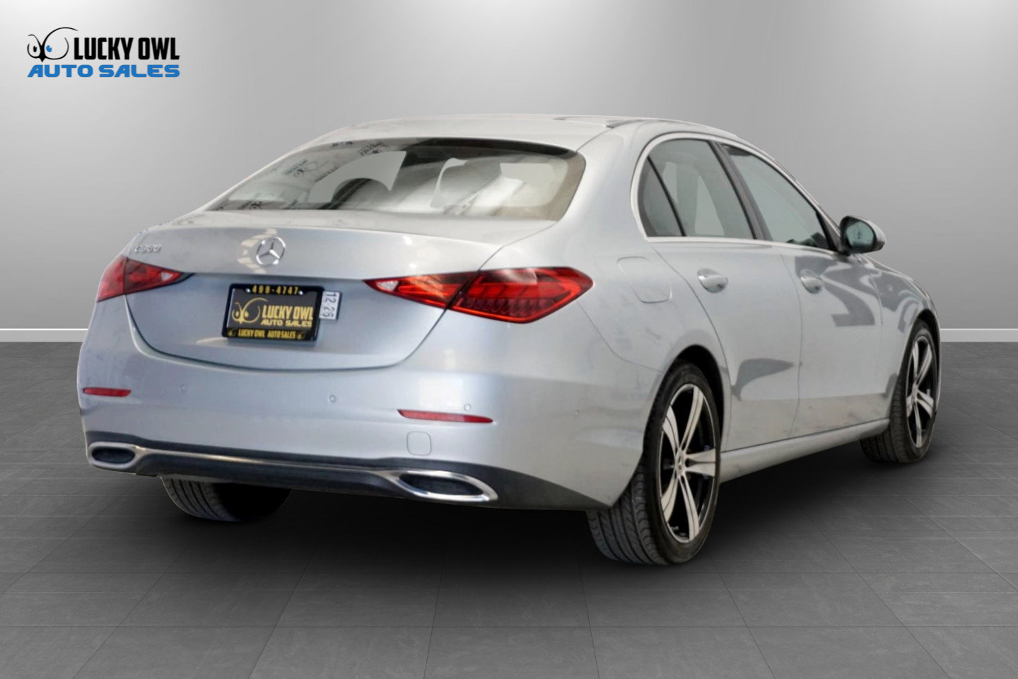 Used 2023 Mercedes-Benz C 300 Sedan image 4