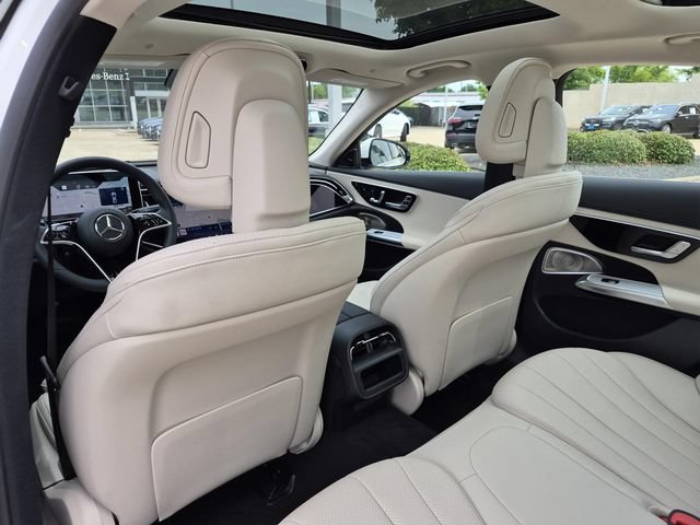 Used 2025 Mercedes-Benz E 350 Sedan image 18