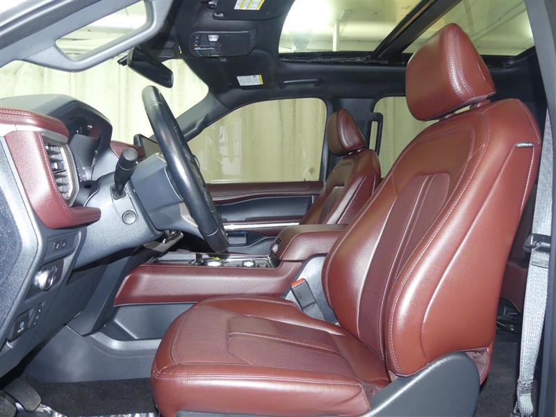 Used 2022 Ford Expedition Max Limited image 19
