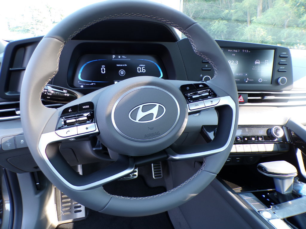 New 2026 Hyundai Elantra SEL Sport Premium FWD image 12