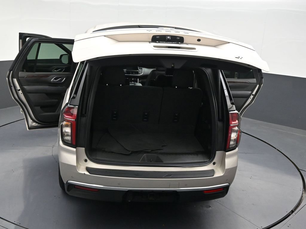 Used 2022 Chevrolet Tahoe LT w/ Luxury Package RWD image 35