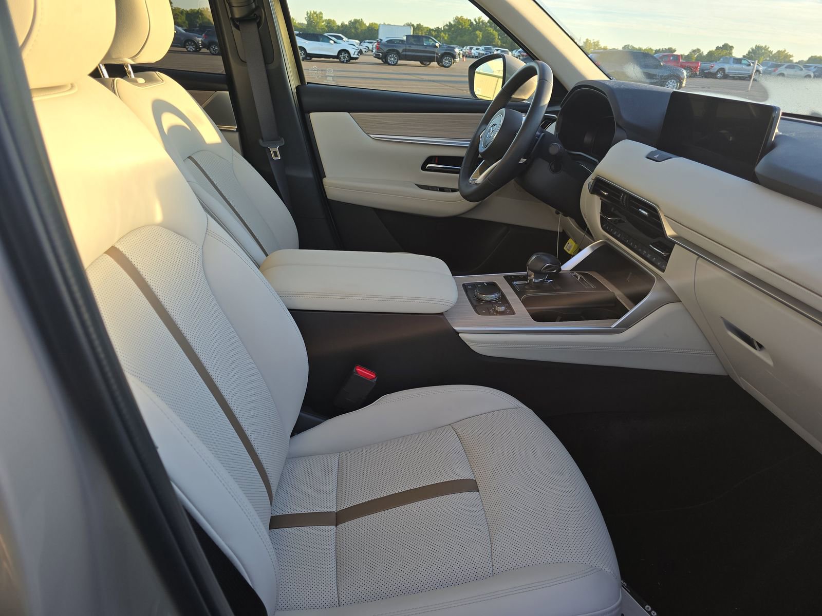 Certified 2025 MAZDA CX-90 3.3 Turbo w/ Premium Plus Pkg image 14