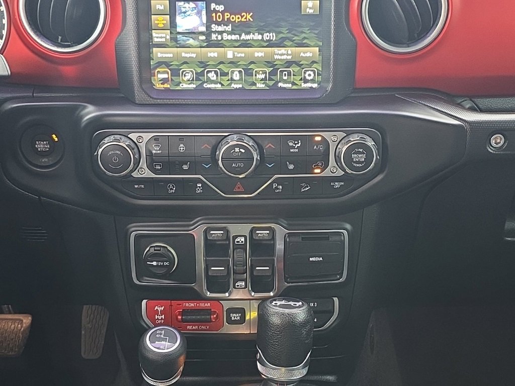 Used 2018 Jeep Wrangler Unlimited Rubicon image 25