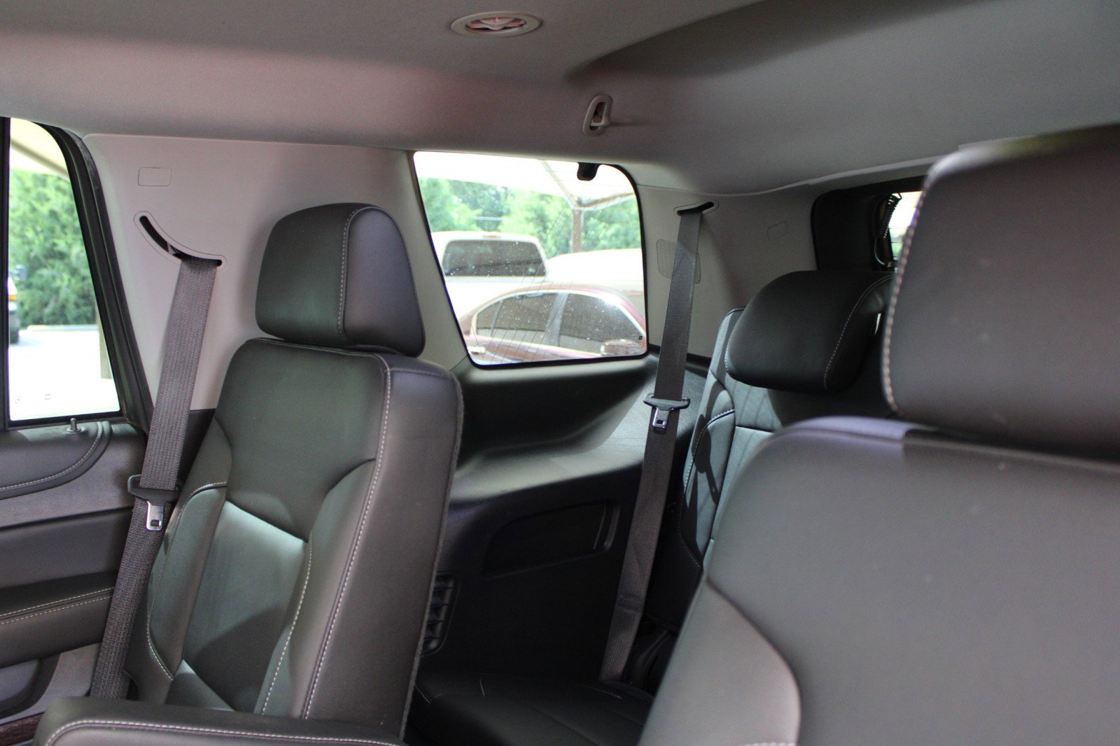 Used 2018 GMC Yukon SLT w/ Premium Edition image 18