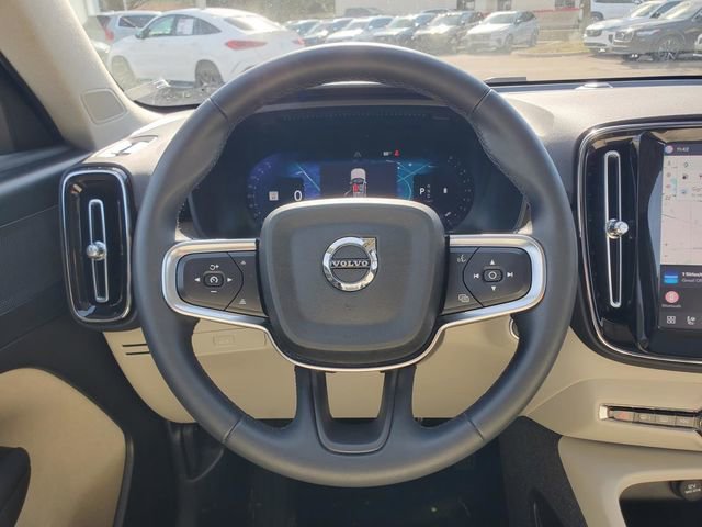 Certified 2023 Volvo XC40 B5 Plus w/ Driver Assist Package image 30