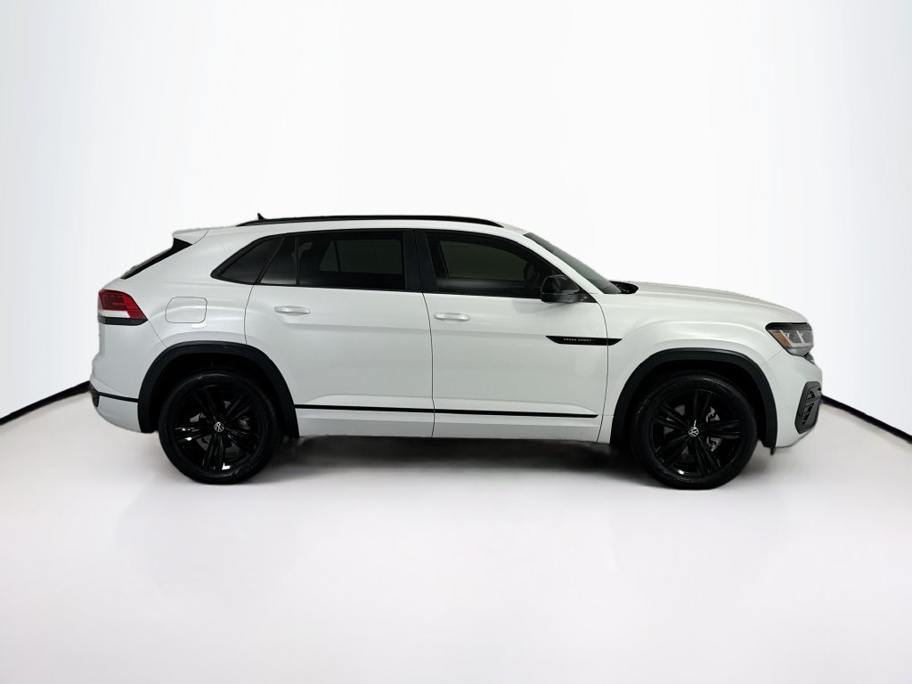 Used 2023 Volkswagen Atlas Cross Sport SEL R-Line AWD/4WD image 4