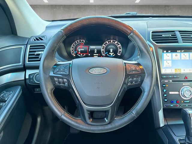 Used 2017 Ford Explorer Platinum image 21