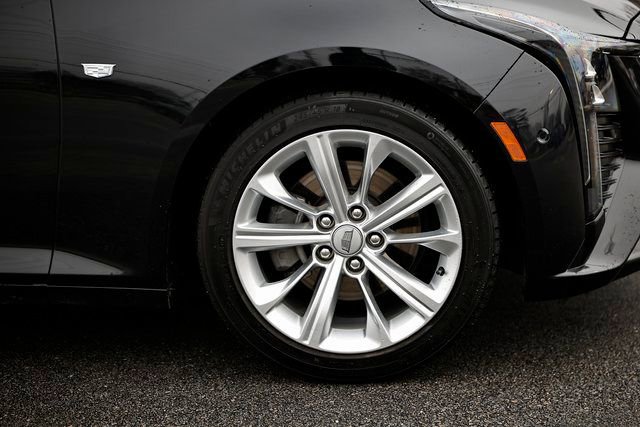 Used 2025 Cadillac CT5 Premium Luxury image 5