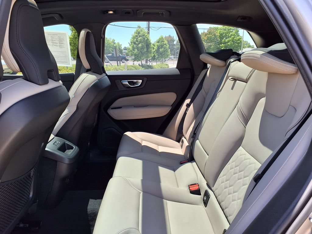 Certified 2026 Volvo XC60 B5 Plus w/ Protection Package Premier AWD/4WD image 18