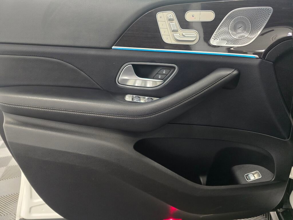 Used 2020 Mercedes-Benz GLE 450 4MATIC image 33