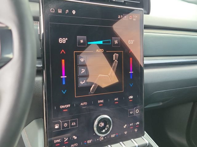 Used 2026 GMC Terrain AT4 AWD/4WD image 13