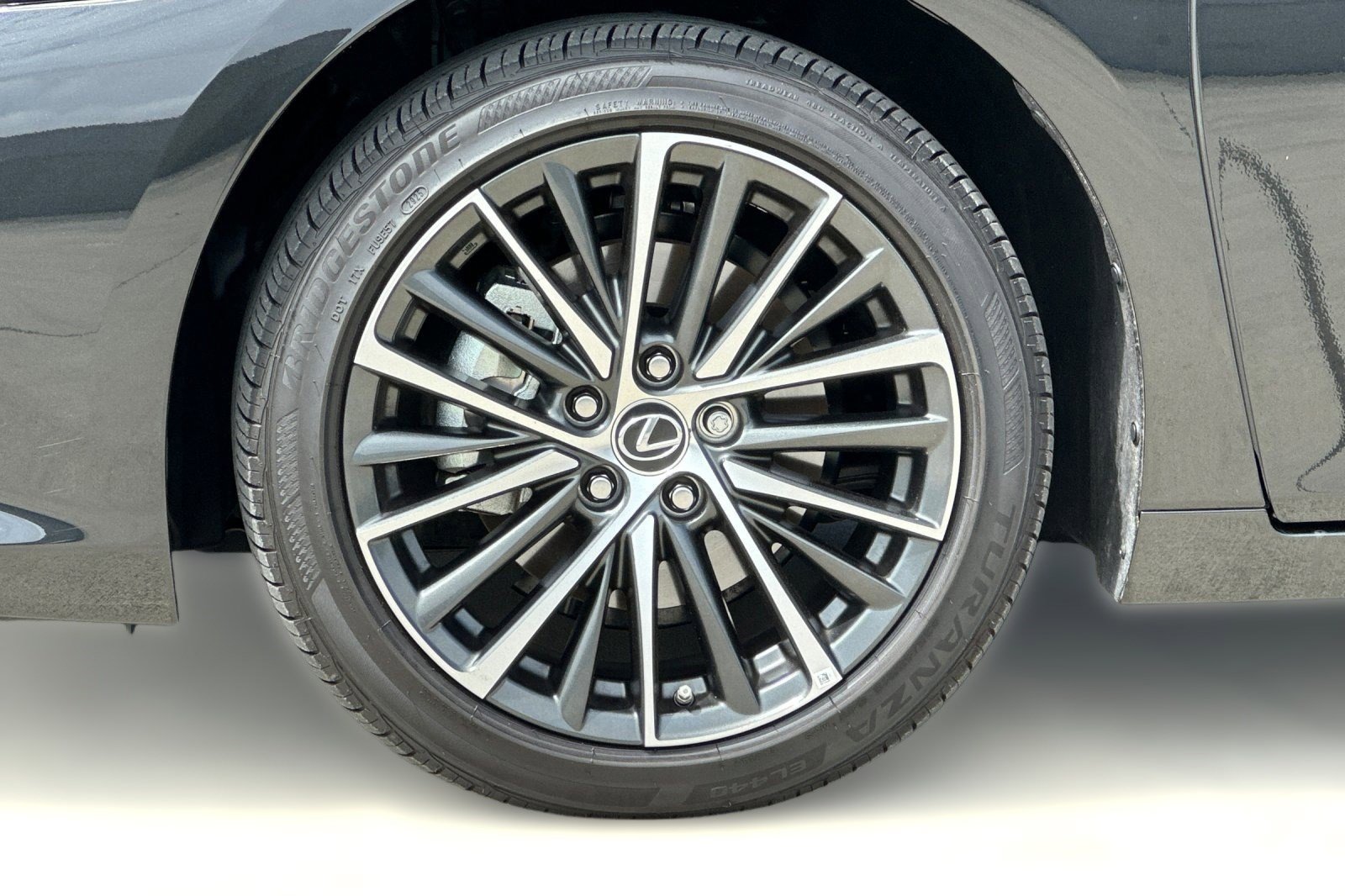 Used 2025 Lexus ES 300h w/ Premium Package image 11