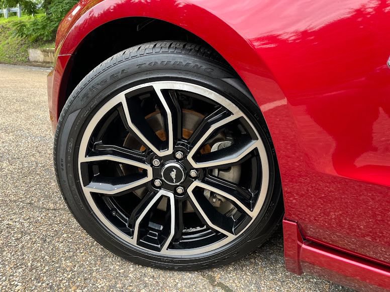 Used 2014 Ford Mustang GT Premium RWD image 36