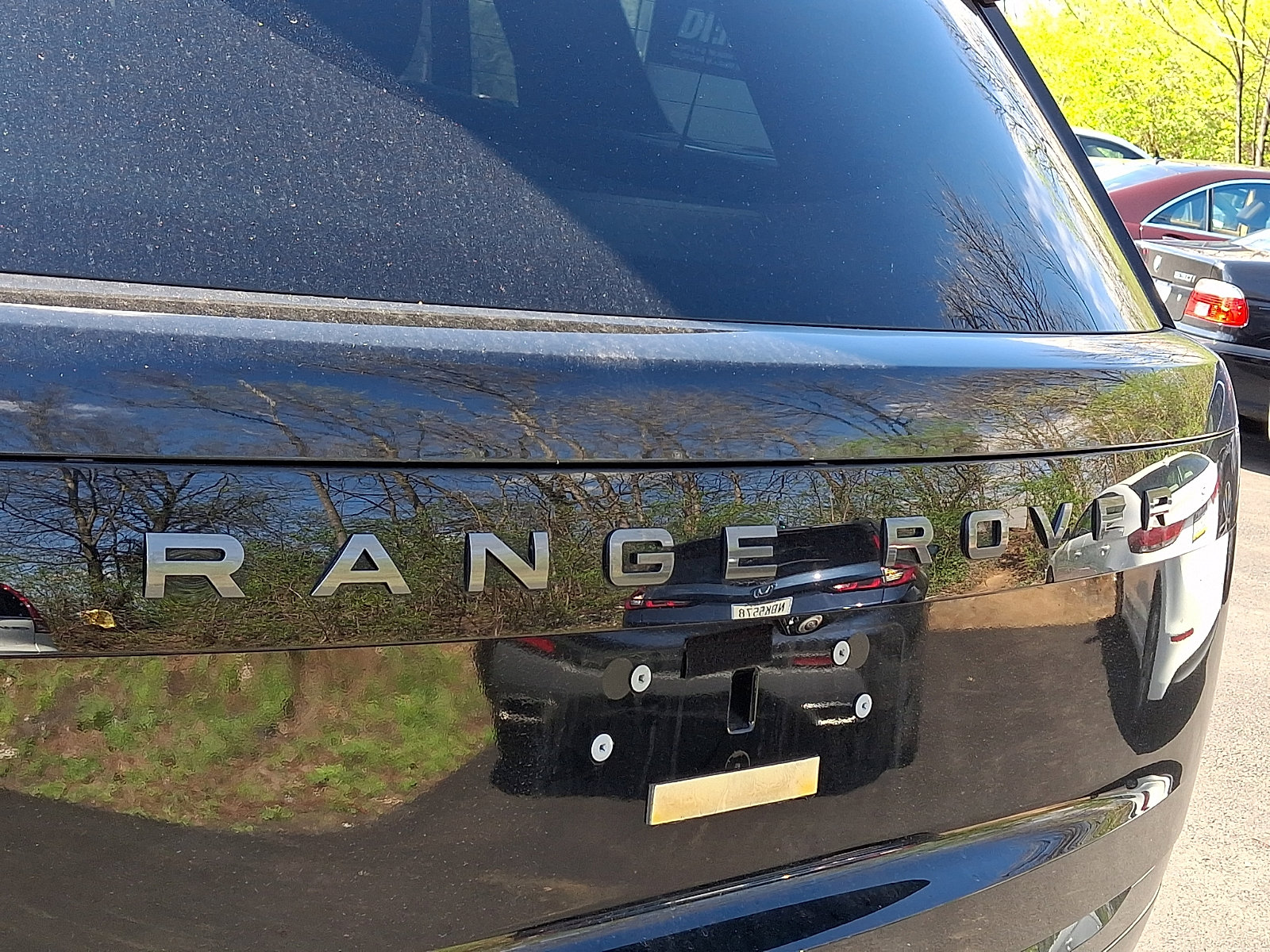 Used 2025 Land Rover Range Rover Long Wheelbase SE image 30