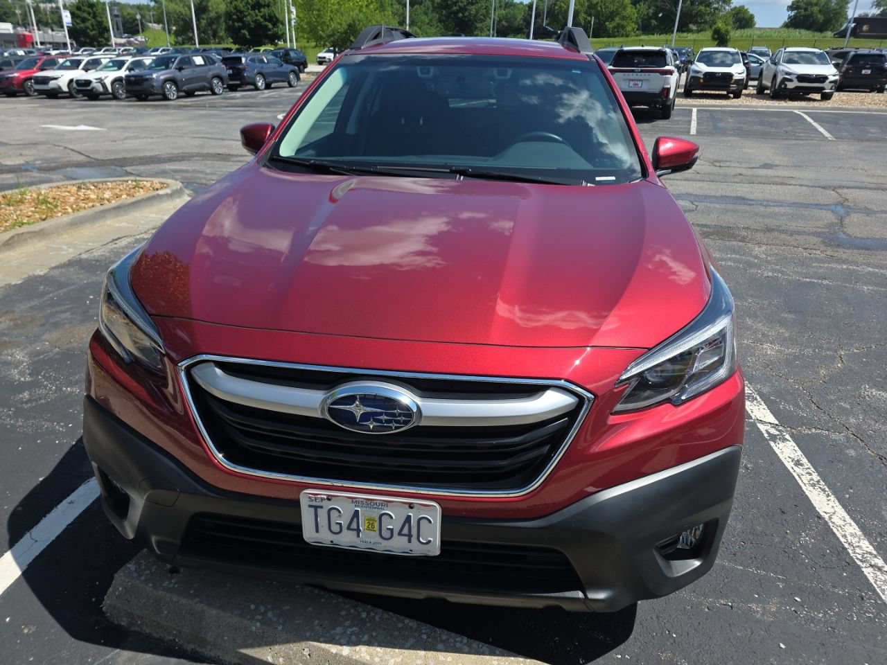 Used 2020 Subaru Outback Premium AWD/4WD image 2