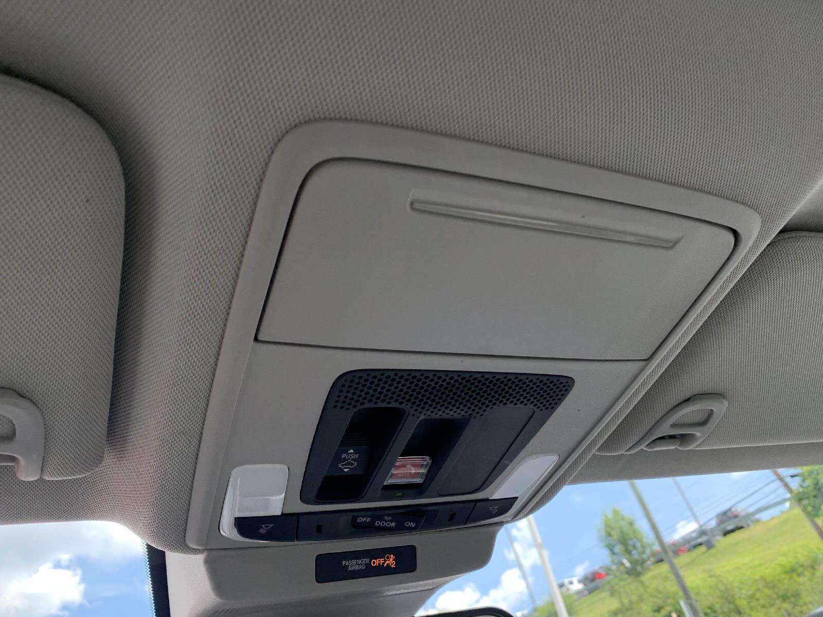 Certified 2023 Honda Accord EX image 28