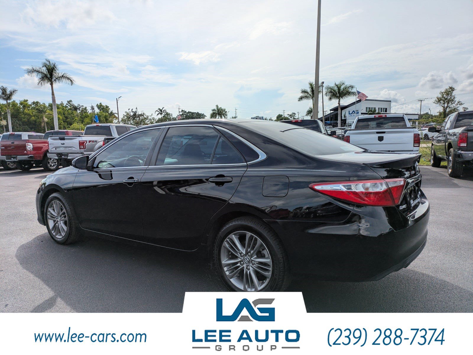 Used 2016 Toyota Camry SE FWD image 5
