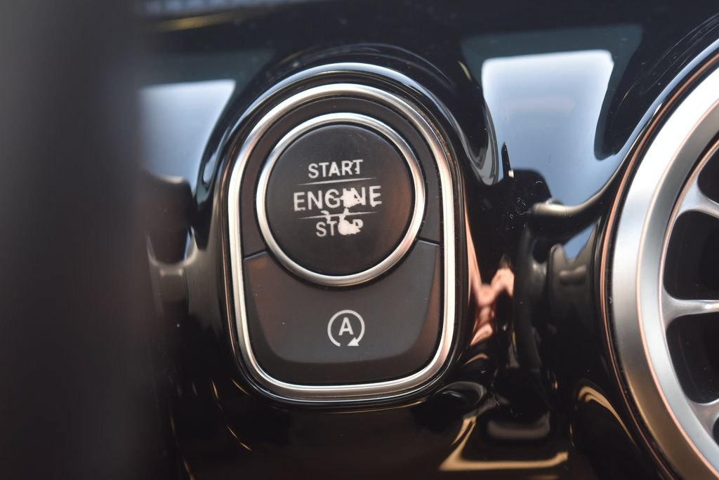 Used 2020 Mercedes-Benz CLA 250 4MATIC image 16