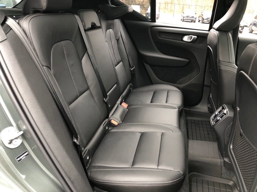 New 2026 Volvo XC40 B5 Plus w/ Protection Package Premier AWD/4WD image 35