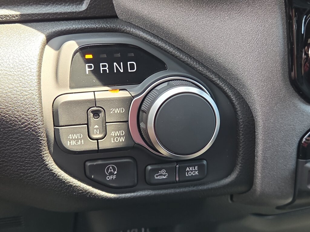 New 2026 RAM 1500 Warlock AWD/4WD image 14