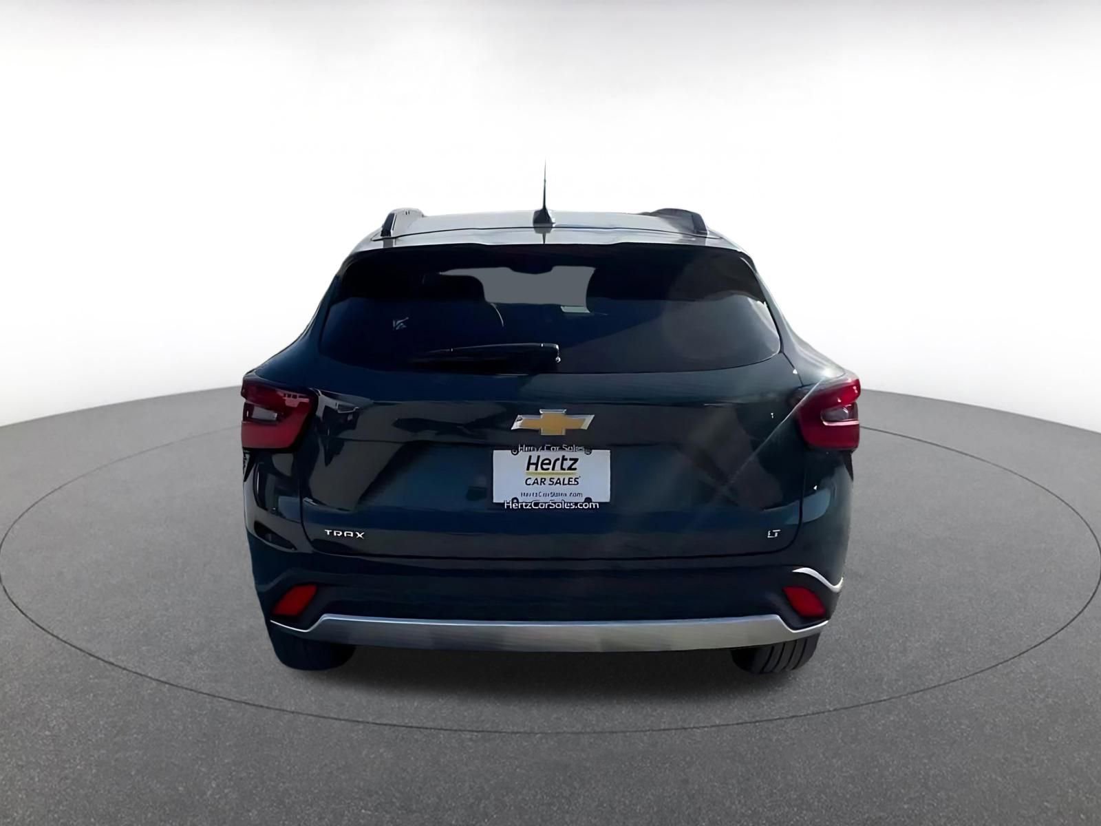 Used 2025 Chevrolet Trax LT image 12