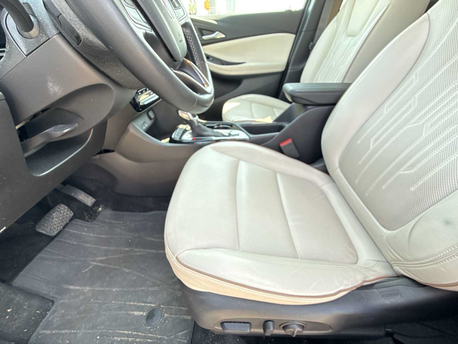 Certified 2025 Buick Encore GX Avenir w/ Avenir Technology Package AWD/4WD image 34