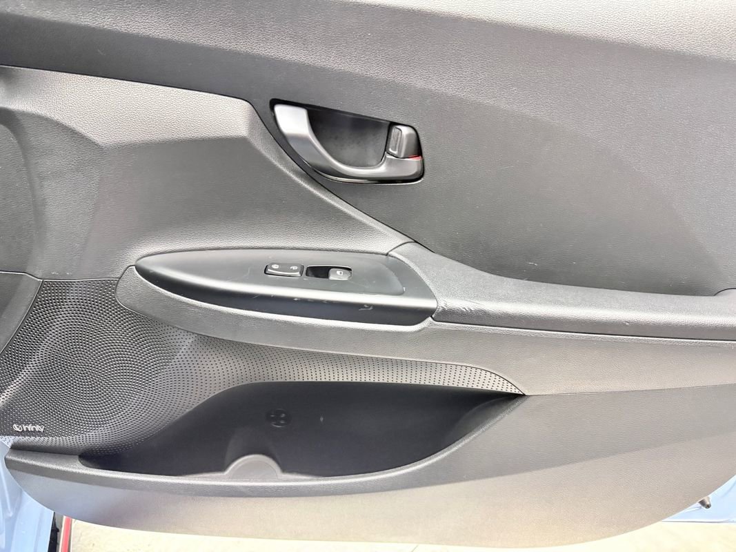 Used 2019 Hyundai Veloster N N image 17