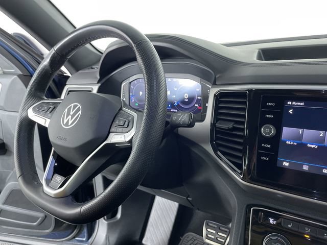 Used 2020 Volkswagen Atlas Cross Sport SEL R-Line image 29