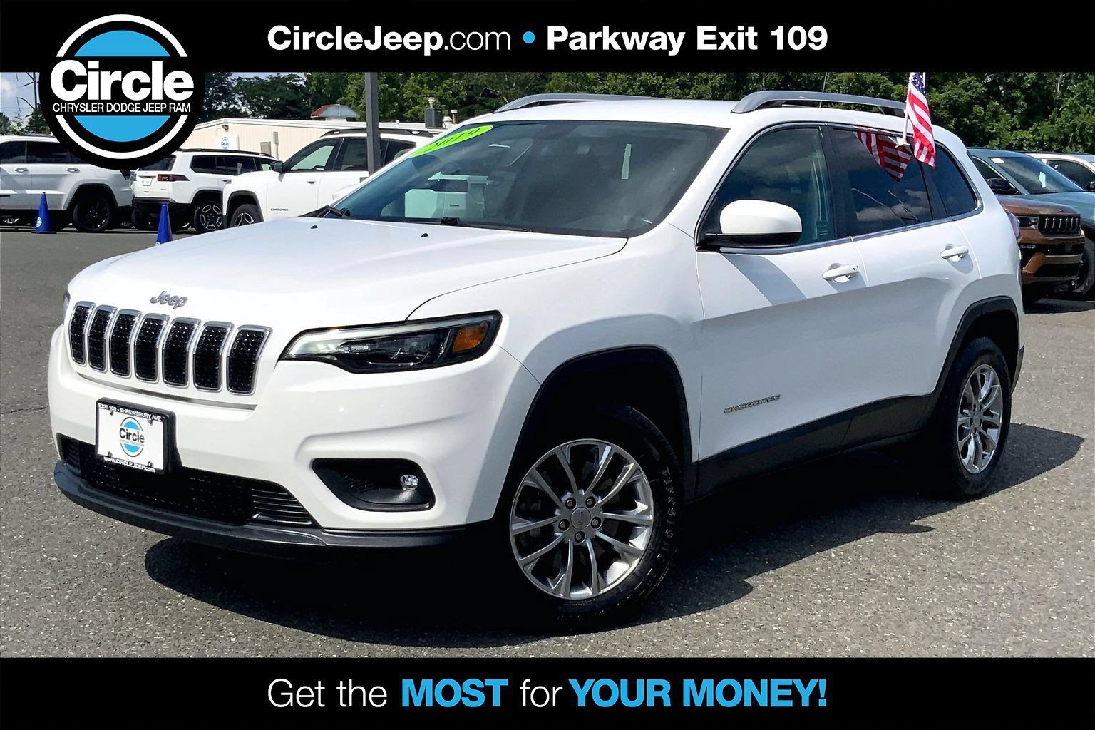Used 2019 Jeep Cherokee Latitude Plus AWD/4WD image 1