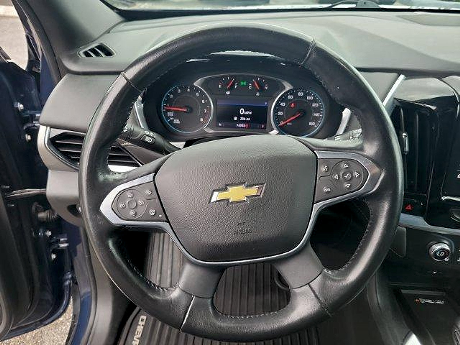Used 2022 Chevrolet Traverse LT AWD/4WD image 29