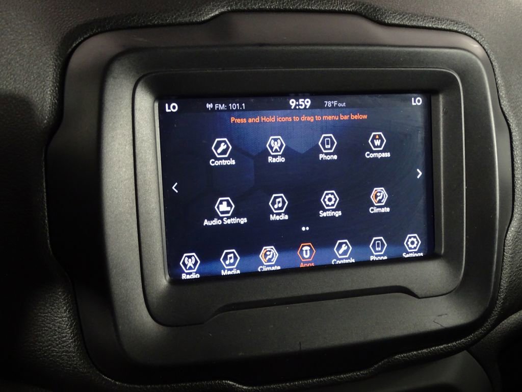 Used 2018 Jeep Renegade Limited image 35