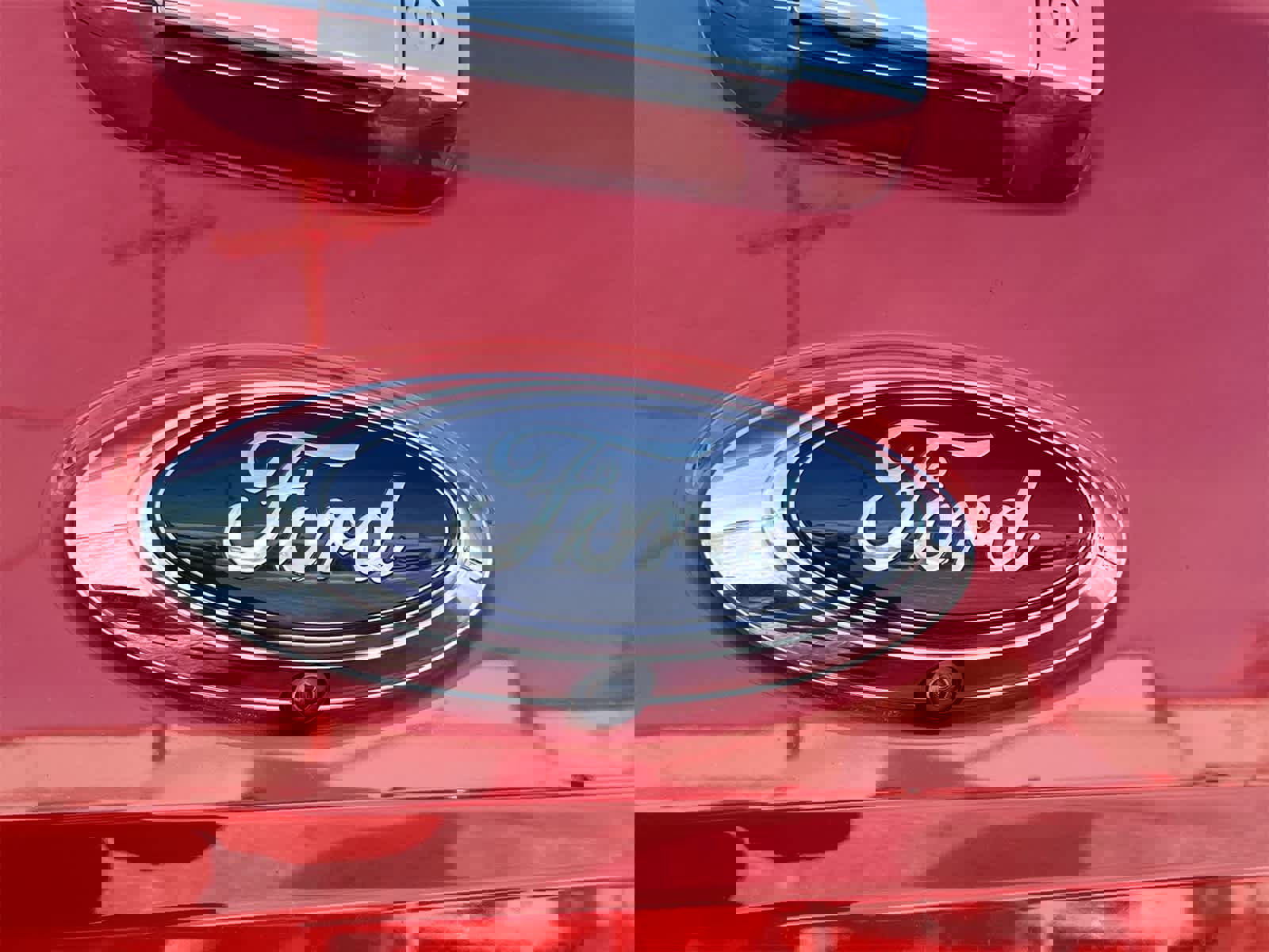 Used 2019 Ford Ranger XLT w/ Equipment Group 301A Mid image 12