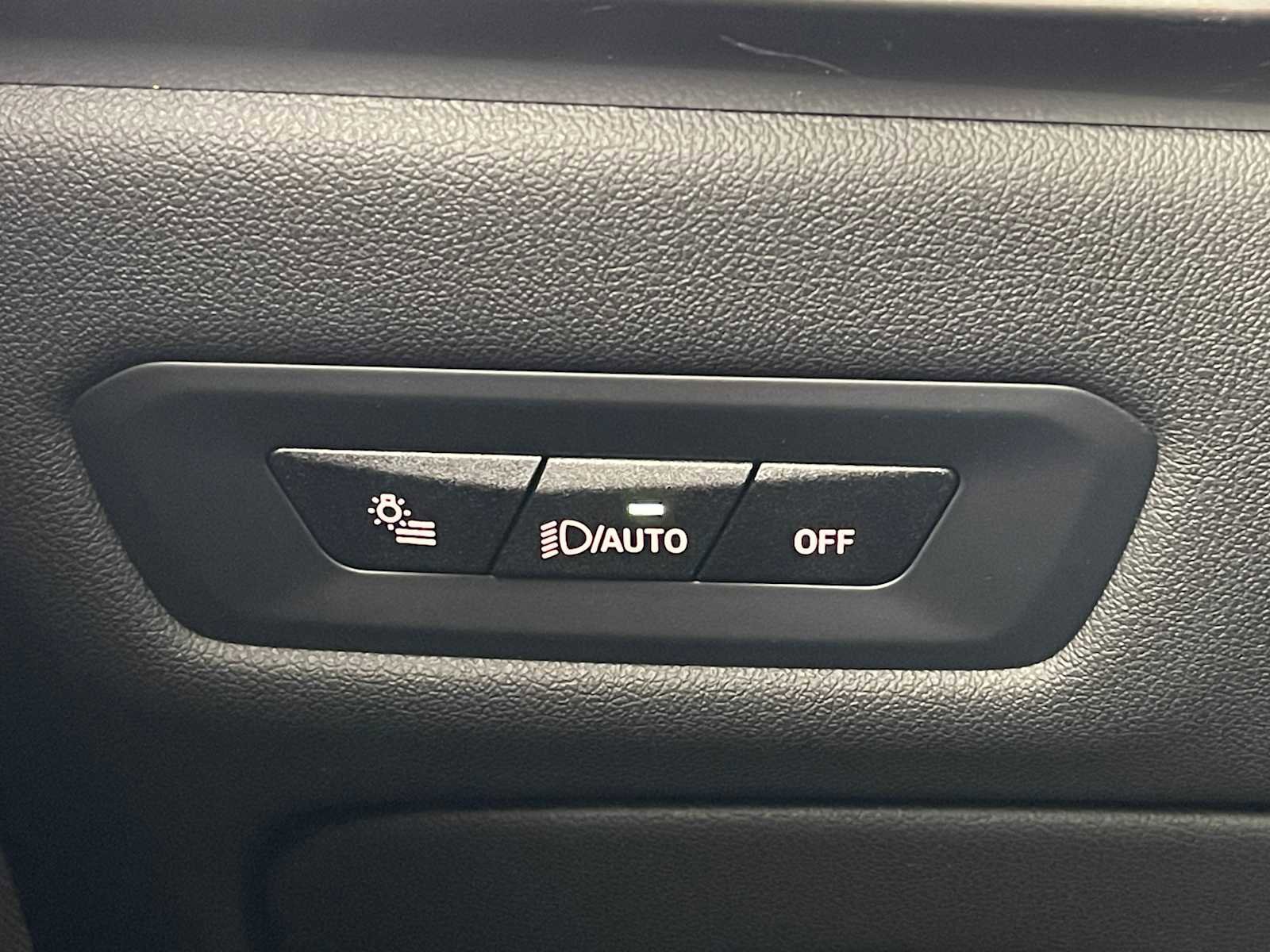 New 2026 BMW X5 xDrive50e image 18